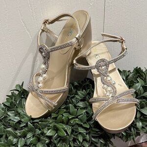 Andrew Geller Allisandra Sandal Size 8